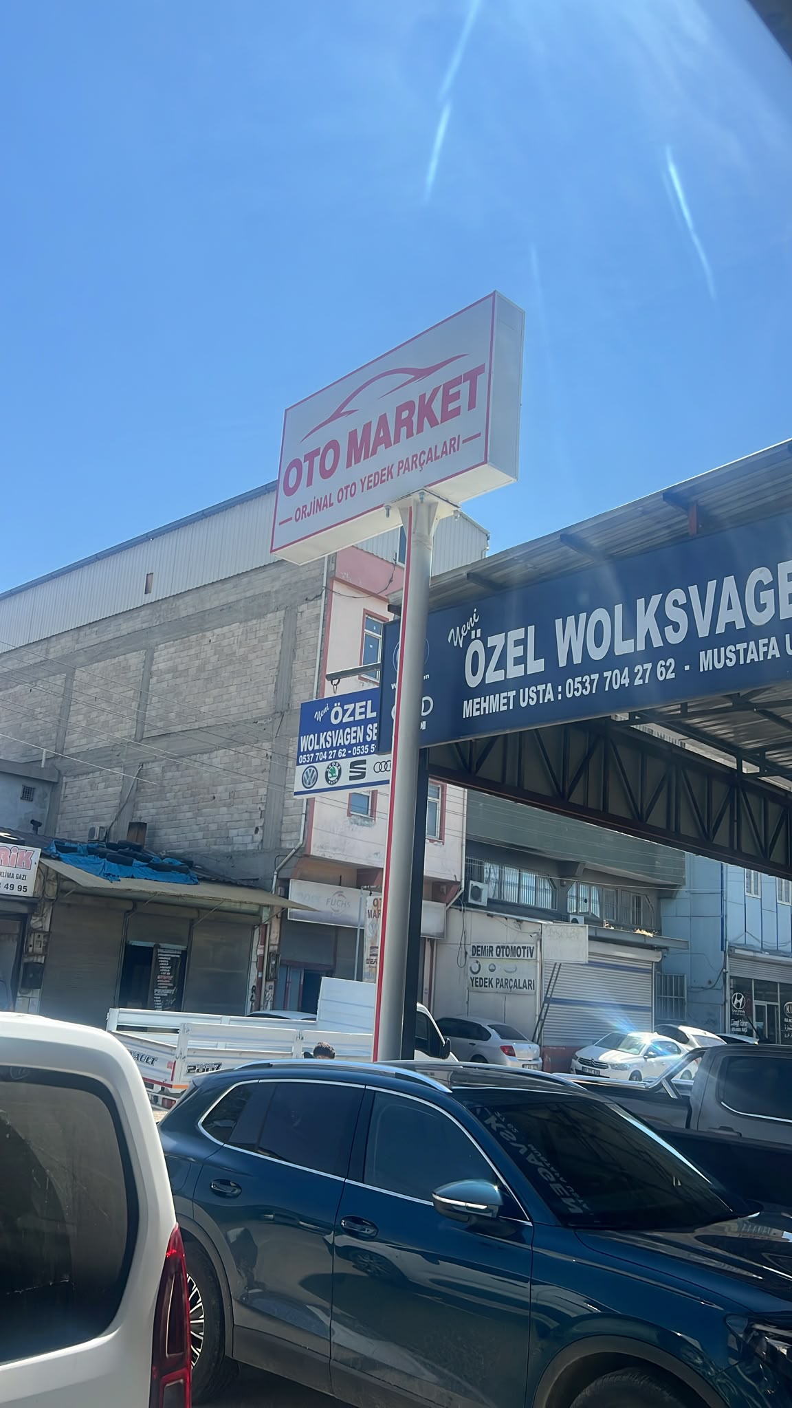 OTO MARKET satış ofisi — uzman ekip